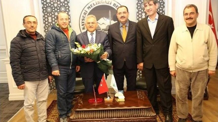 Engelliler G&uuml;n&uuml;nde Nezaket Ve Teşekk&uuml;r Ziyareti