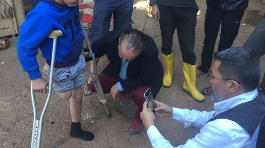 Savaş Mağduru Ali Ve Ailesine Yardım Eli