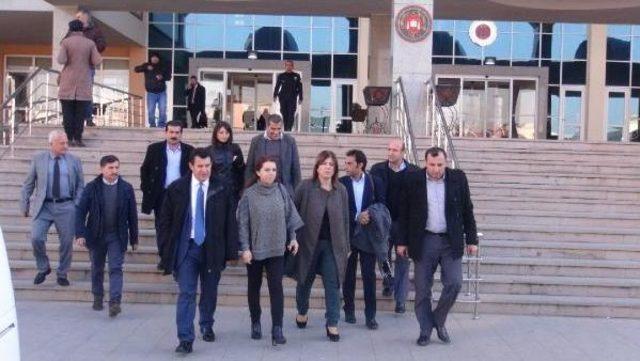 Hdp li Beştaş: Demirtaş Ve Zeydan a Alenen Işkence Yapılıyor 2