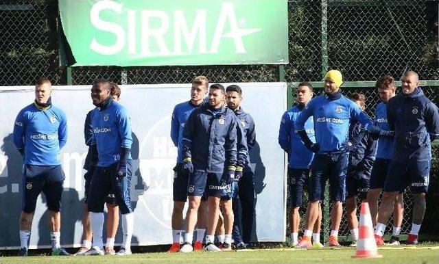 Fenerbahçe’de Feyenoord Mesaisi Sürdü