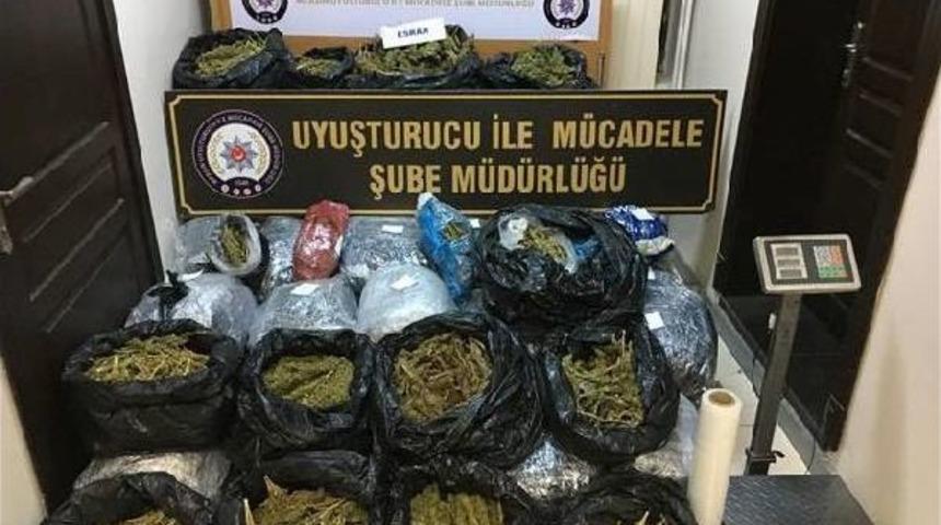 Mersin'de Uyuşturucu Tacirlerine Operasyon