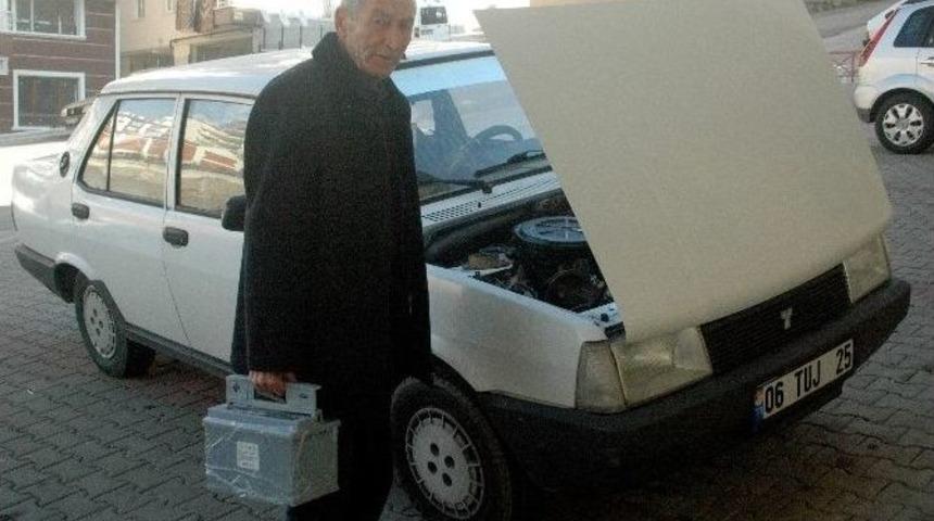 Başkent&rsquo;te Hırsızlar Aynı Otomobilin Ak&uuml;s&uuml;n&uuml; 3 Kez &Ccedil;aldı