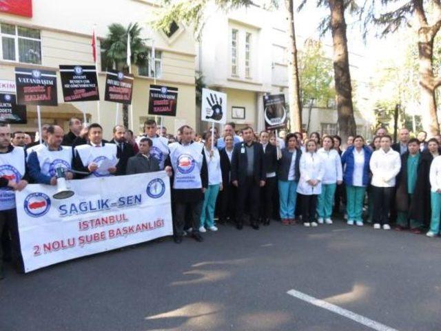 Sağlık &Ccedil;alışanlarından "şiddet" Protestosu 1