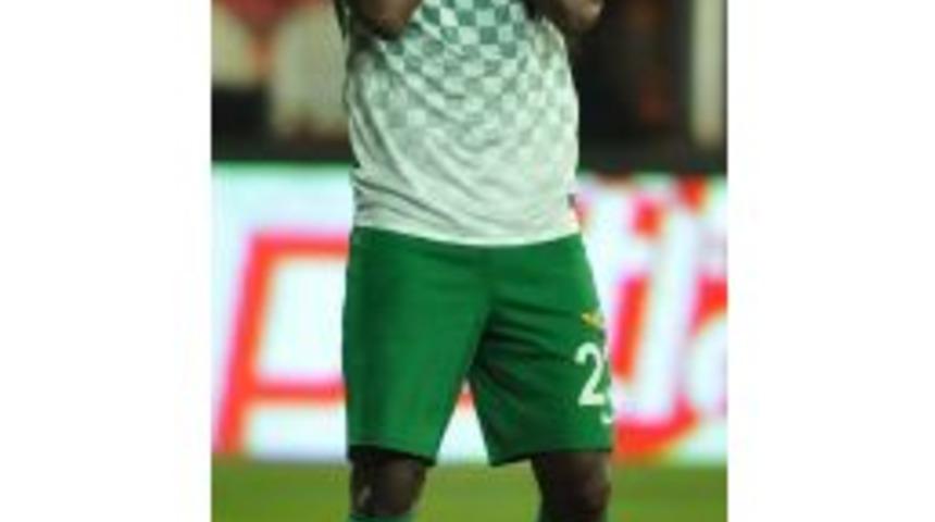 Akhisar Belediyesporlu Rodallega Ge&ccedil;en Seneyi Arıyor
