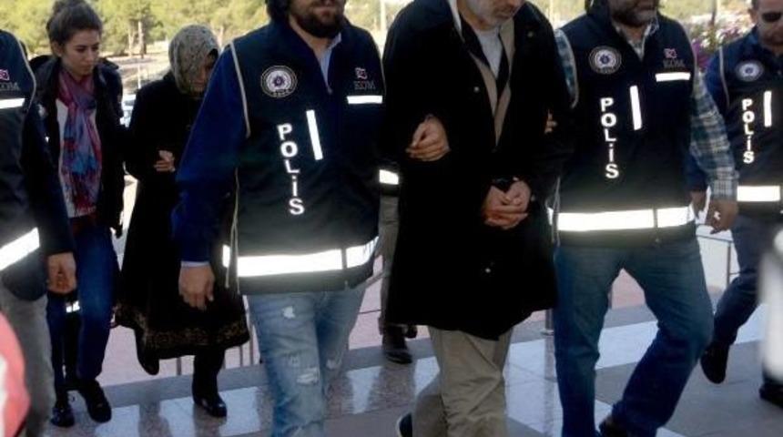 Kos'a Ka&ccedil;mak Isteyen Fet&ouml; Ş&uuml;phelilerinden 3'&uuml; Adliyede