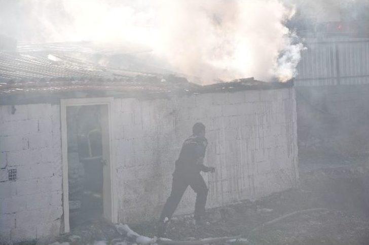 Milas’ta Boş Depoda Yangın Çıktı G2