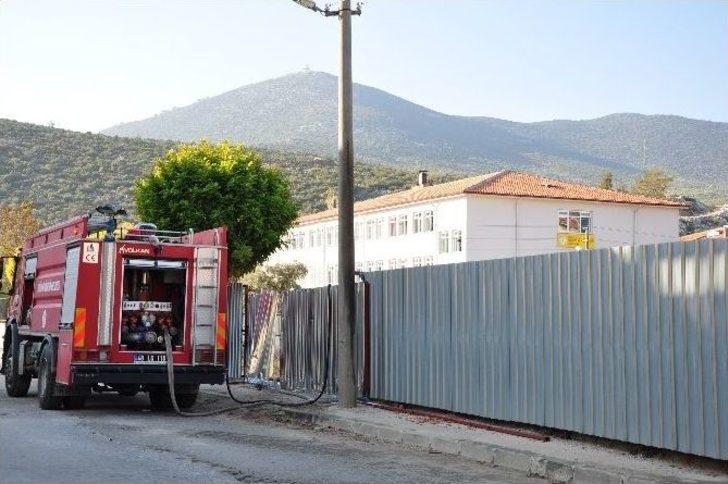 Milas’ta Boş Depoda Yangın Çıktı G1