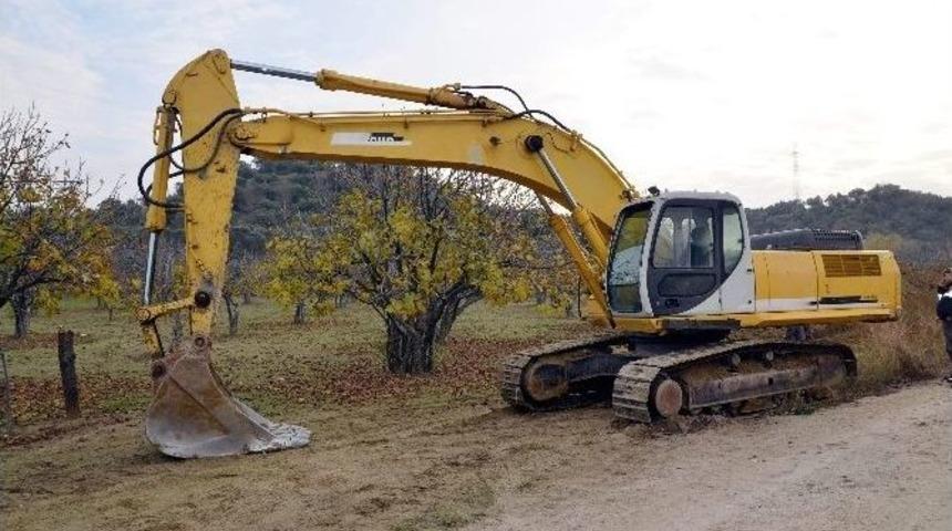 3&rsquo;&uuml; Kamu G&ouml;revlisi 15 Kişi Kep&ccedil;eyle Ka&ccedil;ak Kazı Yaparken Yakalandı