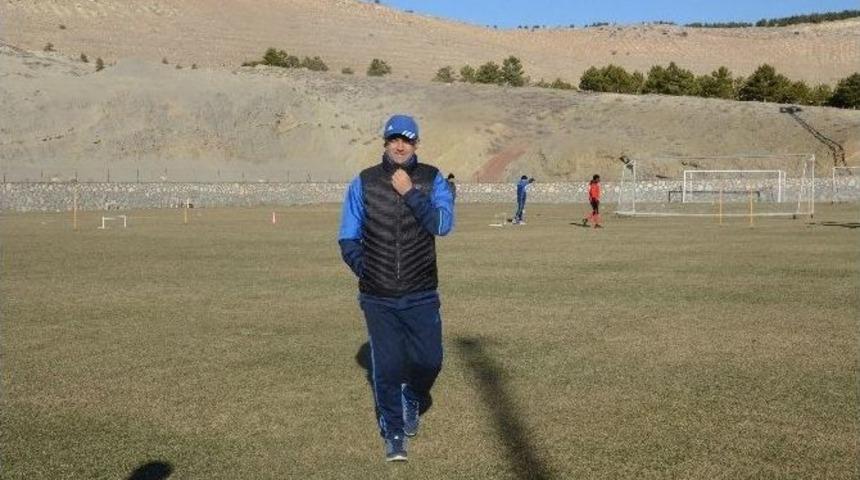 Yeni Malatyaspor&rsquo;da İrfan Buz Eleştirilere Yanıt Verdi