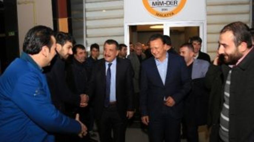 G&uuml;rkan İnşaat M&uuml;teahhitleri İle Bir Araya Geldi