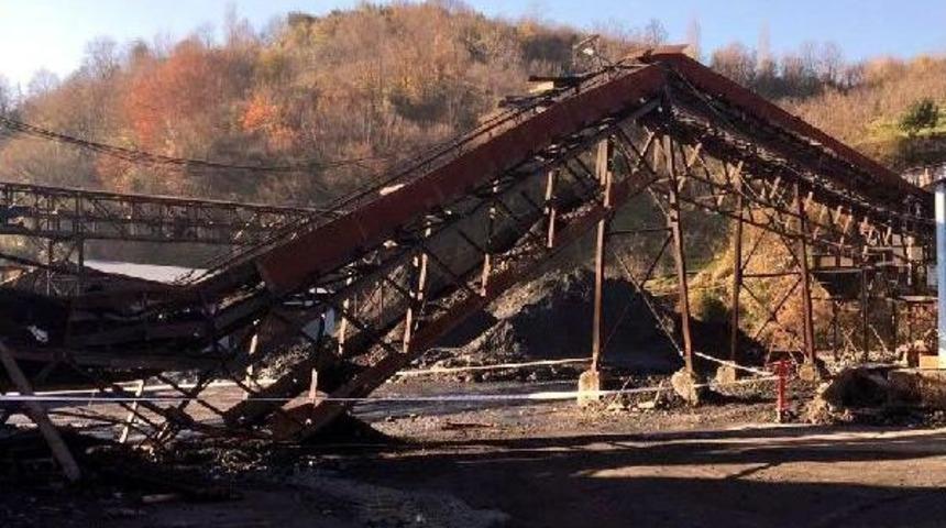 Maden Ocağında K&ouml;m&uuml;r Bandı &Ccedil;&ouml;kt&uuml;, &Ouml;l&uuml; Yaralı Yok