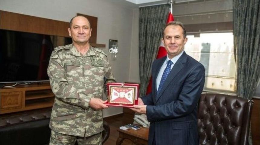 2. Ordu Komutanı Temel&rsquo;den Vali Taşyapan&rsquo;a Ziyaret