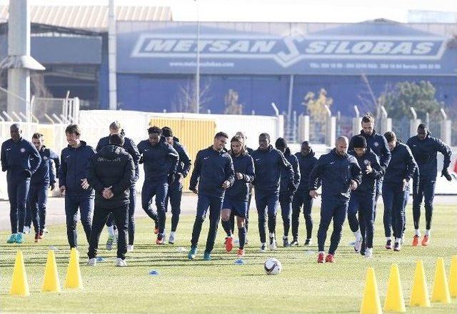 Osmanlıspor, Zürih Taktiklerini Çalıştı