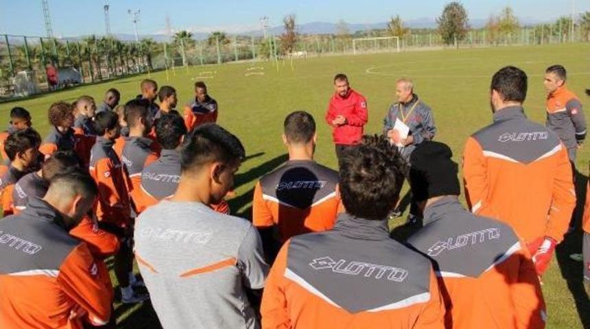 Adanaspor Ey&uuml;p Arın'la &Ccedil;alıştı