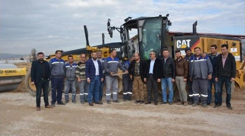 Korkuteli Nald&ouml;ken Yolunda &Ccedil;alışma