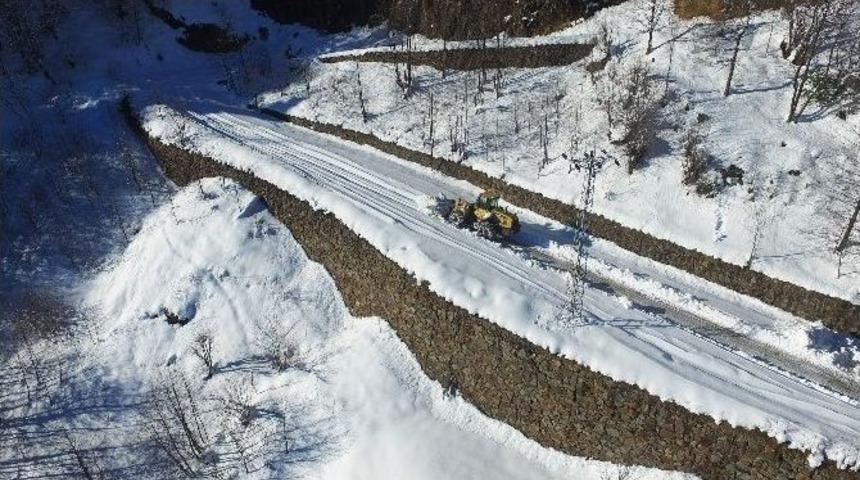 Trabzon&rsquo;da Karla M&uuml;cadele &Ccedil;alışmaları