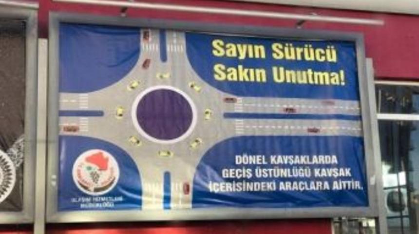 Trafik Kurallarına Farkındalık Afişleri