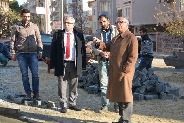 Başkan Eşkinat Yol Yapım &Ccedil;alışmalarını İnceledi 2