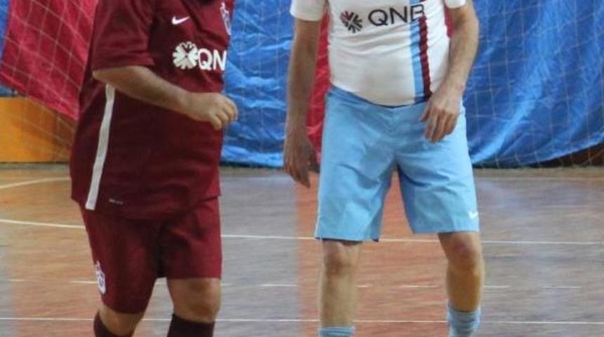 Trabzonspor&rsquo;Un Efsanelerinde Kazanan Bordo Takım Oldu