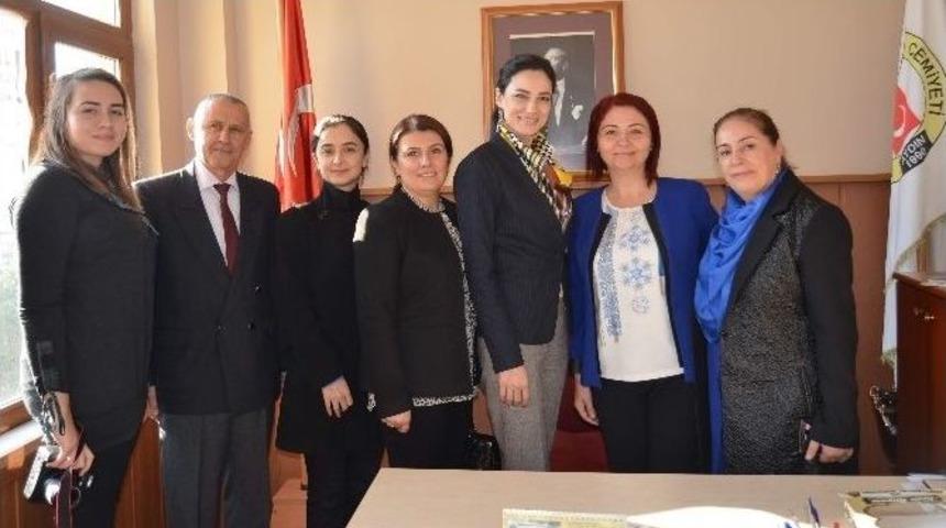 Ak Parti Kadın Kolları Başkanı Sarıbaş; &ldquo;kadınlar Her Ortamda Aktif Olmalı&rdquo;