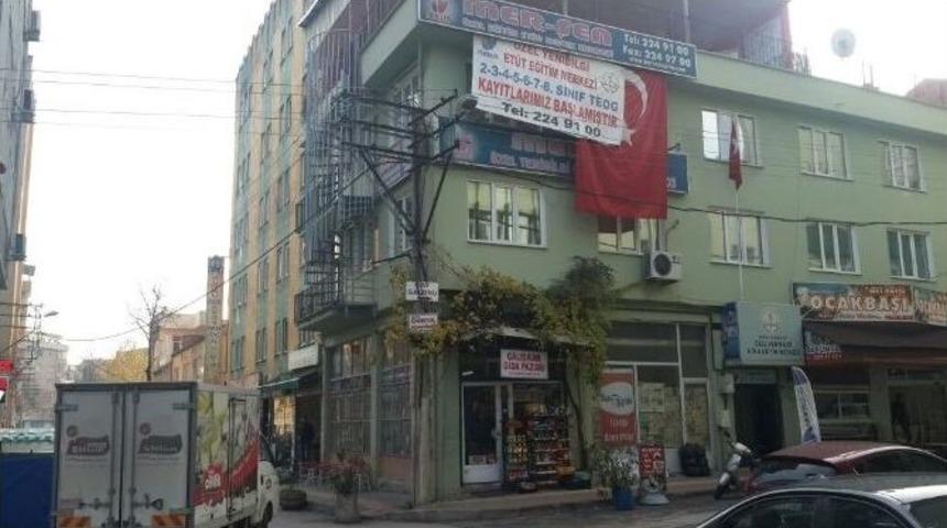 O Yangın Merdiveni G&ouml;r&uuml;nd&uuml;ğ&uuml; Gibi &Ccedil;ıkmadı...(&ouml;zel Haber)