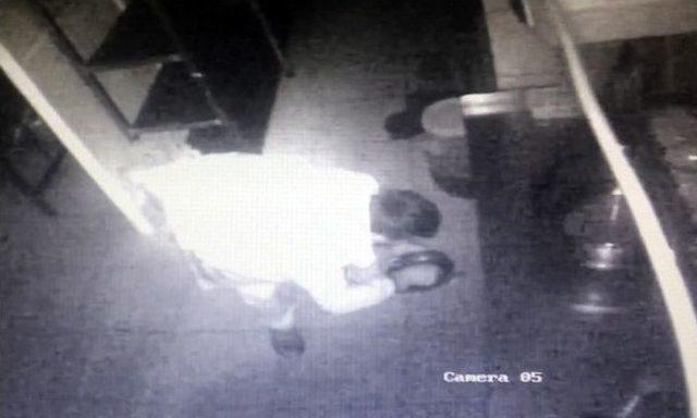 Hırsızdaki Rahatlık &rsquo;pes&rsquo; Dedirtti 1