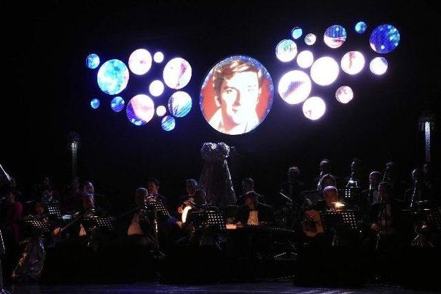 Sanat G&uuml;neşi Bursa&rsquo;da Konserle Anıldı 3