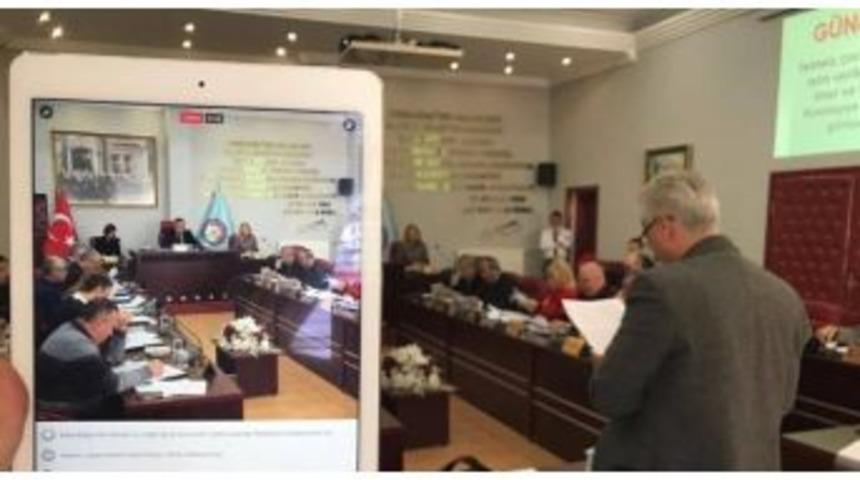 Kırklareli Belediyesi’nde “canlı” Meclis Toplantısı