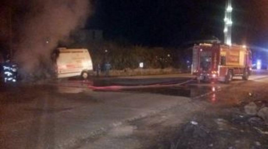 İstasyona D&ouml;nen Ambulans Alev Aldı