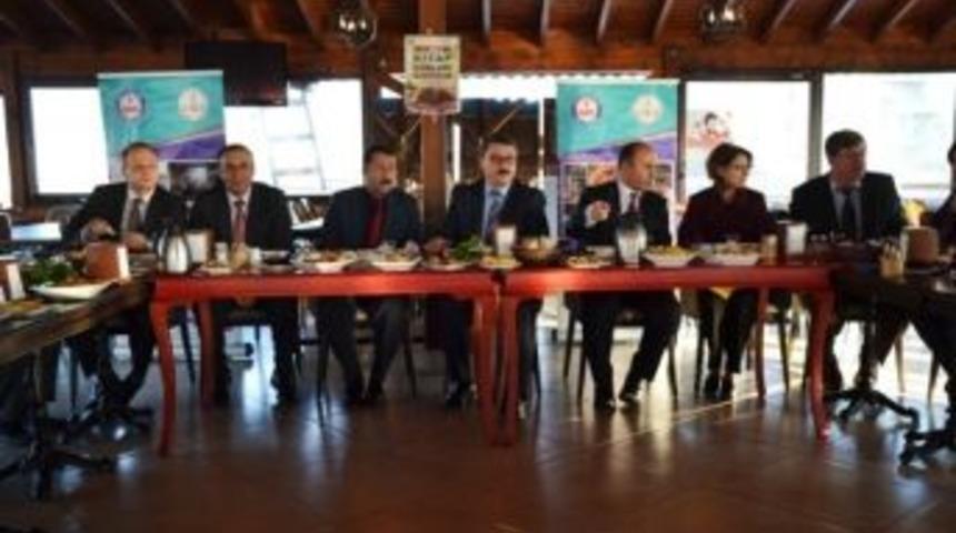 Biga&rsquo;da İndirimli Kitap G&uuml;nleri Başlıyor