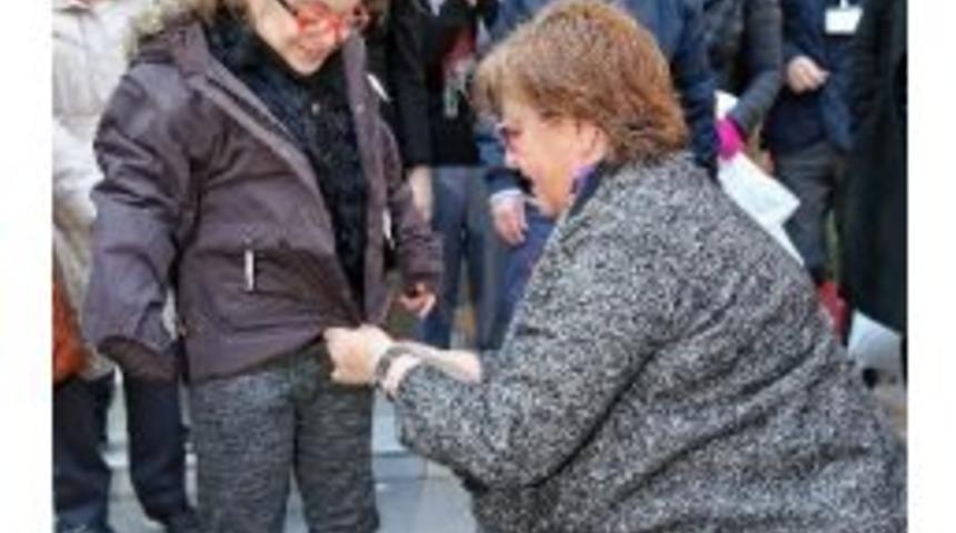 Konak Belediyesi Engelli Minikleri Unutmadı