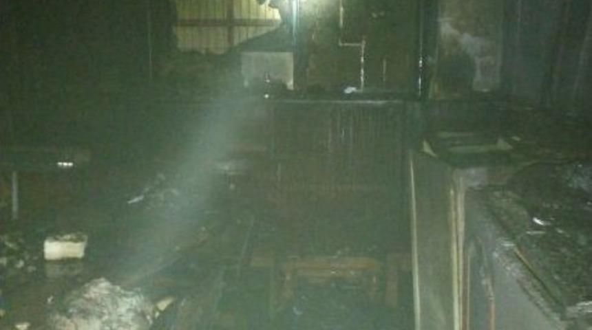 İş Yeri Yangını Kısa S&uuml;rede S&ouml;nd&uuml;r&uuml;ld&uuml;