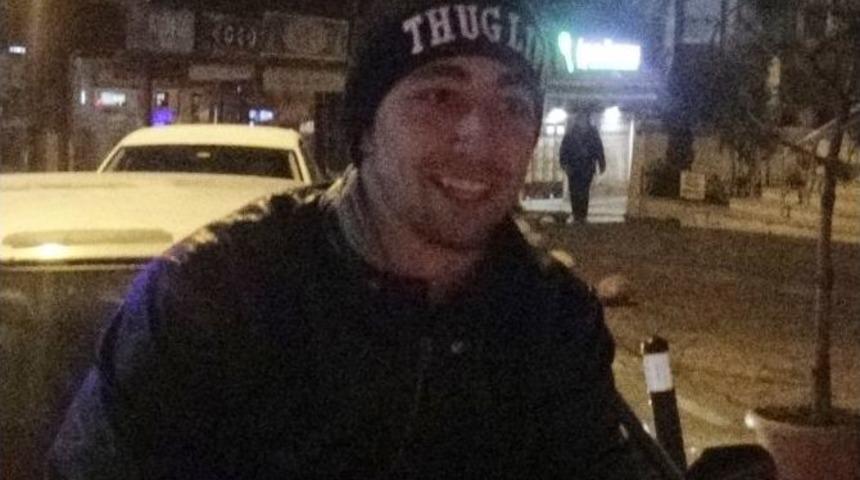 Bartın&rsquo;da Otomobil &Uuml;zerinde Tehlikeli Yolculuk