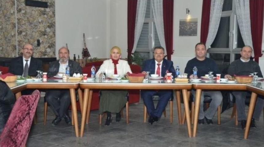 Aş&ccedil;ılık Ve Pastacılık Yarışmalarında Dereceye Girenlere &Ouml;d&uuml;lleri Verildi