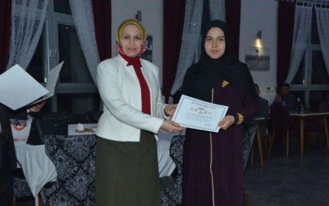 Aş&ccedil;ılık Ve Pastacılık Yarışmalarında Dereceye Girenlere &Ouml;d&uuml;lleri Verildi 3