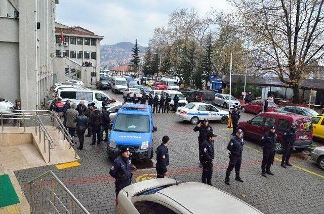 Hdp Zonguldak İl Eş Başkanı Gözaltına Alındı