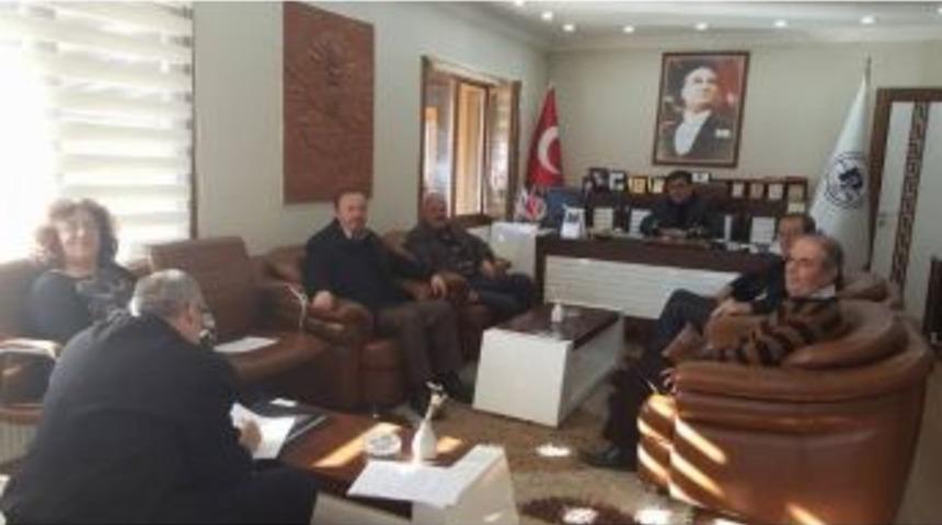 Pazaryeri İl&ccedil;e Belediye Enc&uuml;meni Toplandı