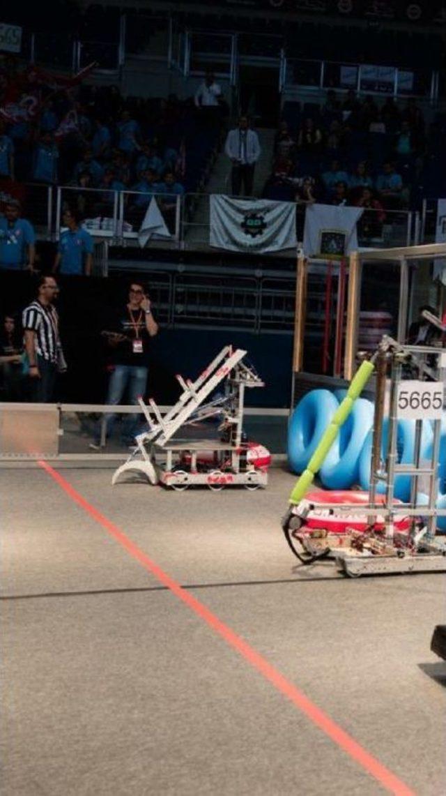 Edirne'de Liseli Gençler Abd'deki Robotik Yarışmalara Hazırlanıyor