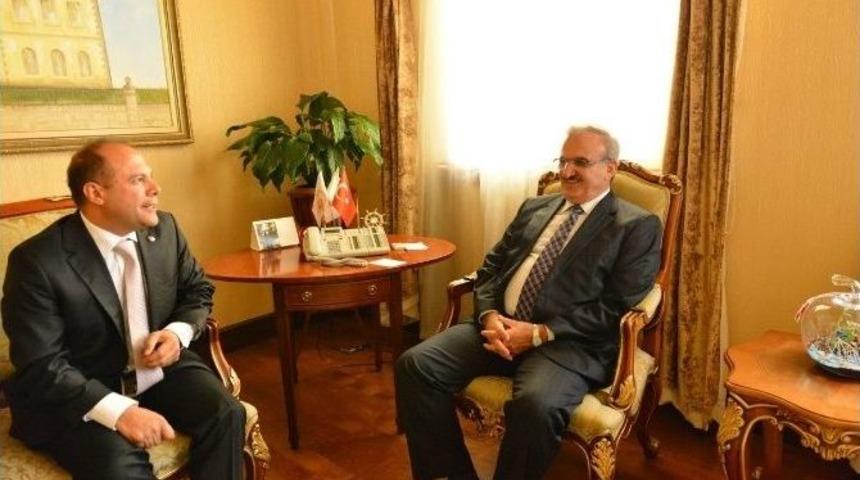 Diş Hekimlerinden Vali Karaloğlu&rsquo;na Ziyaret