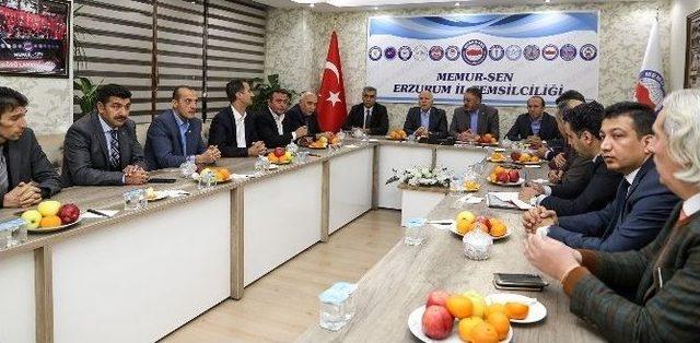 Başkan Sekmen Memur-sen’e Projelerini Anlattı