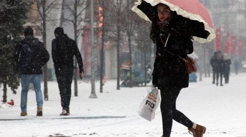 Bolu Kent Merkezi Beyaza B&uuml;r&uuml;nd&uuml;