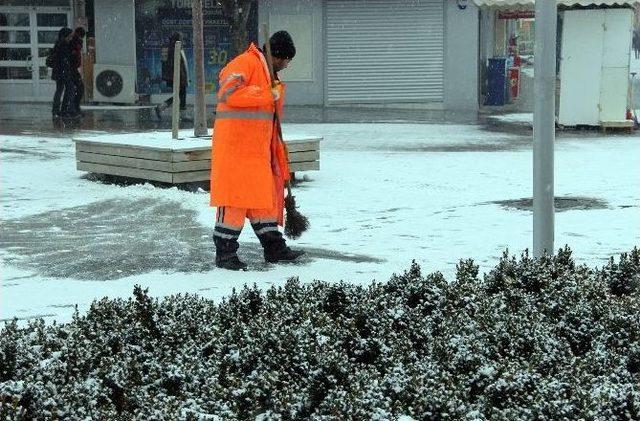 Bolu Kent Merkezi Beyaza Büründü