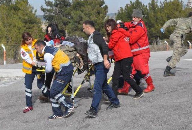 Deaş, El Bab'ta Türk Komando Taburuna Saldırdı: 1 Şehit, 11 Yaralı (3)