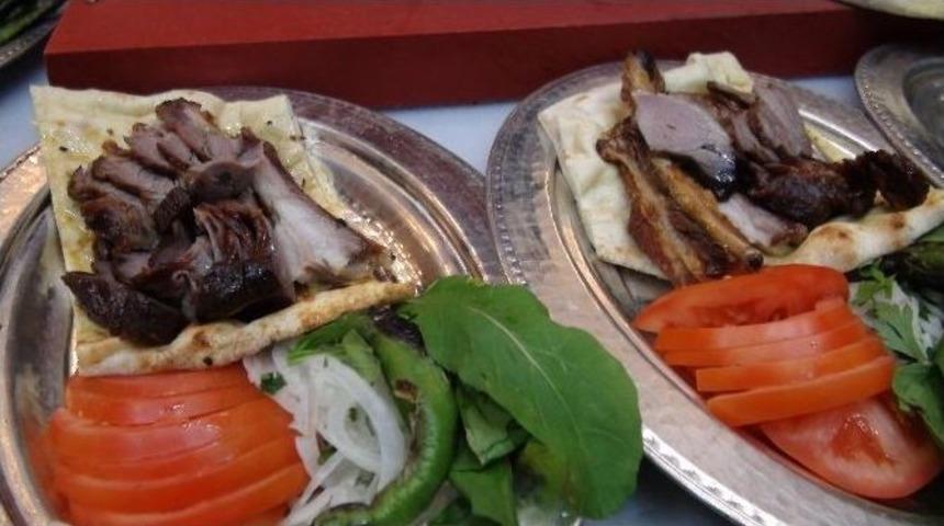 Yozgat&rsquo;a Gelen Misafirler Tandırı Tatmadan Gitmiyor