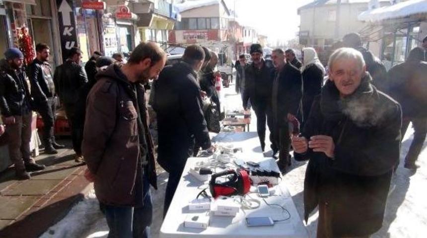 Karlıova'nın 15 K&ouml;y&uuml;nde Bir Haftadır Elektrik Yok