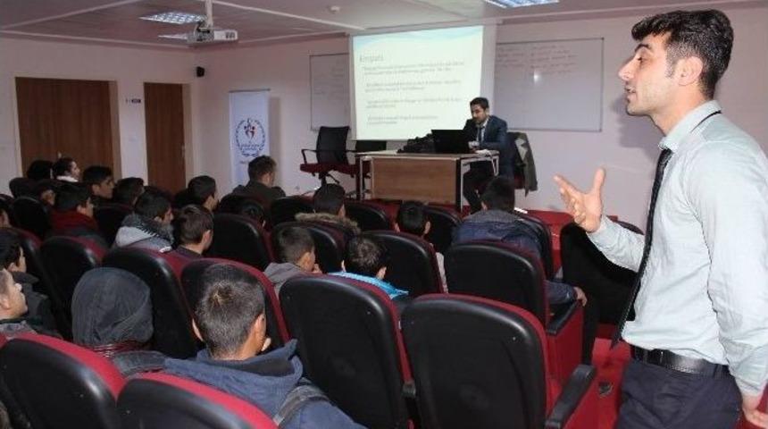 Gen&ccedil;lere &ldquo;iletişim Ve Empati&rdquo; Semineri Verildi