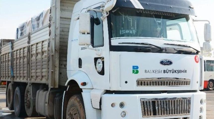 Balıkesir Bşb&rsquo;den Ayvalık&rsquo;a Yardım Kamyonu