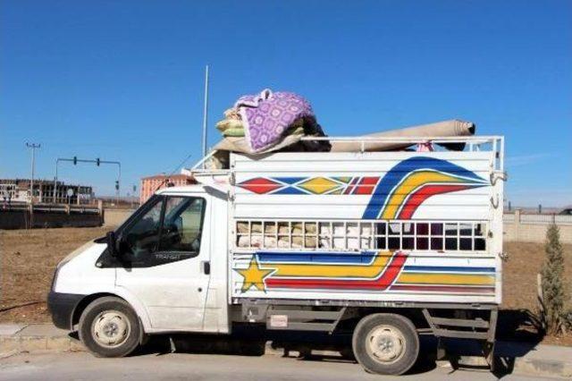 Nusaybin'de Ev Taşıma Sırasında Patlama: 3 Yaralı