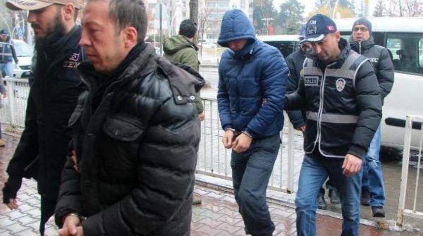 Bolu'da Fet&ouml;'den 5 Asker Adliyede