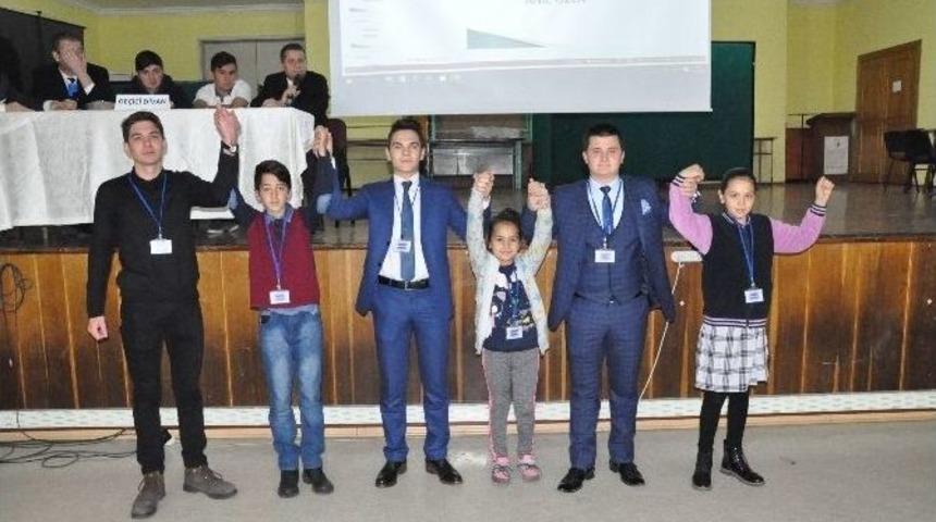 Balıkesir’de İl Öğrenci Meclis Başkanı Seçildi